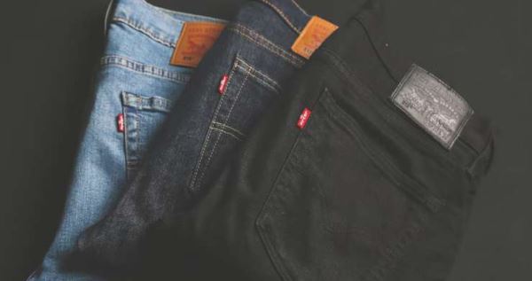 Сидят, как влитые: как выбрать идеальные джинсы без примерки за 1 минуту