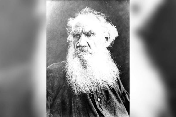 «Когда нация вырывает из своего культурного контекста мировые имена, она обедняет себя»