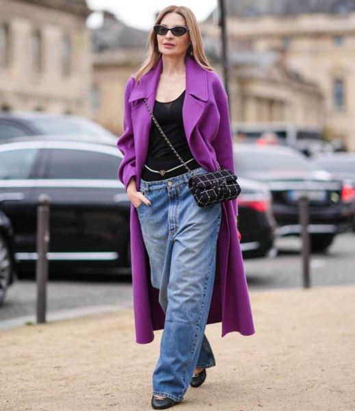 Королевский фиолетовый — главный цвет осени: стилист рассказала, как его носить
