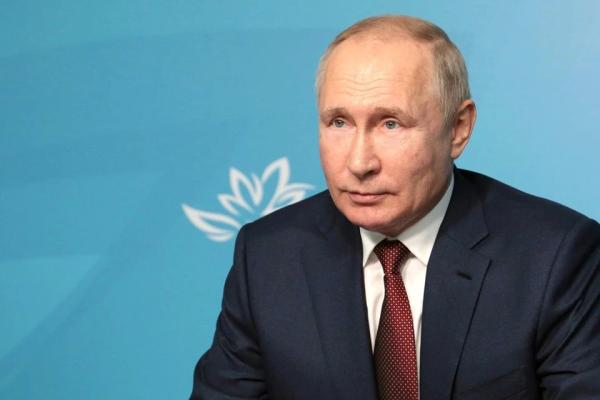 Путин рассказал о своем подходе к работе в ФСБ и создании R