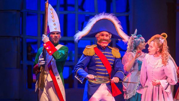 Не прощелкать: в Москве опять сметают билеты на главный новогодний балет