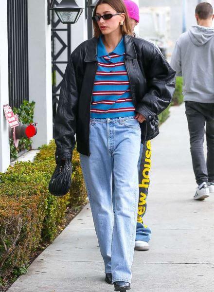 Как звезда: как стилизовать осенью поло в полоску, с чем носить