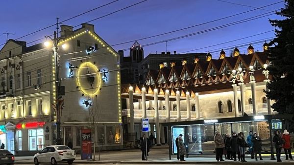 На балконе Воронежского театра кукол устроят чай со стихами