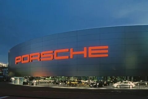 Porsche зафиксировала рекордное падение прибыли