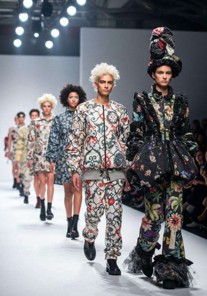 Полоска в горошек: как правильно сочетать принты