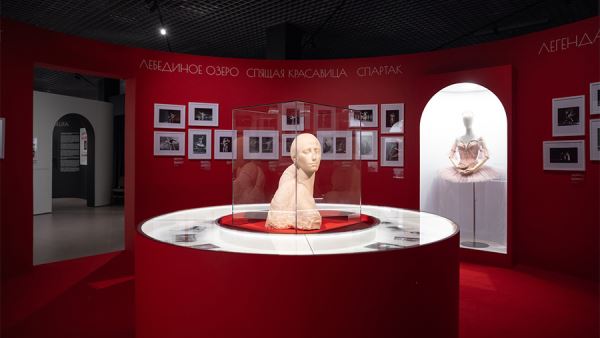 Подвиги разведчиков: Маковецкий за Брежнева, Кяро за Брандта