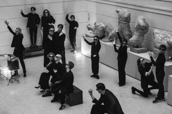 «Шпионы, погони, государственные секреты — это просто интересно»