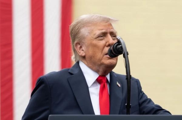 Политолог Блохин: встреча Трампа и Зеленского открыла возможности для диалога США и России