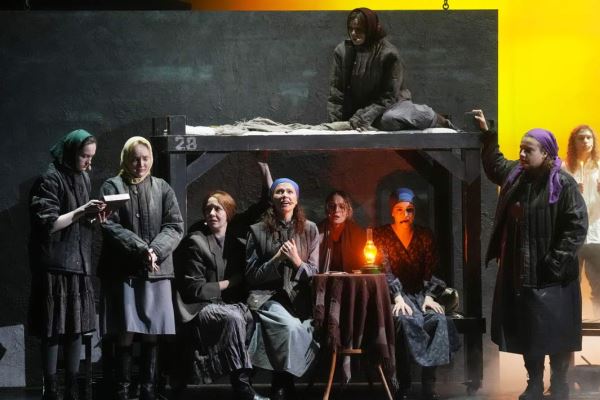 Потому что есть Сережка: Жуков дебютировал в Губернском театре