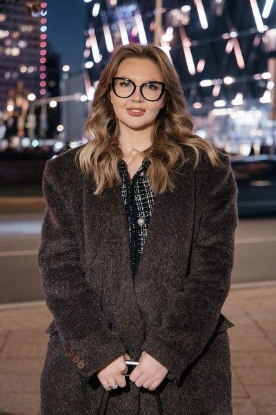 «В народе это называется «эффект Кадышевой». Возможно, я попала в эту волну», — А. Казанцева о песне «Видишь»