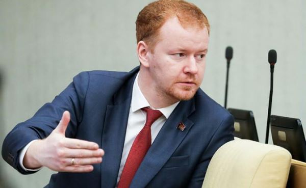 Депутат Парфенов отреагировал на планы кабмина повысить налоги для граждан РФ