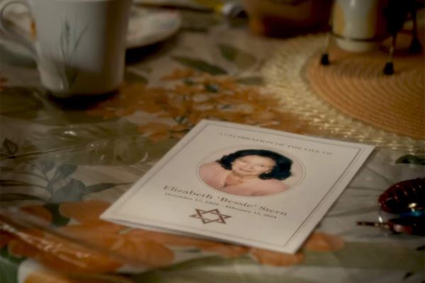 Их оставалось только двое: Скарлетт Йоханссон сняла фильм о Холокосте