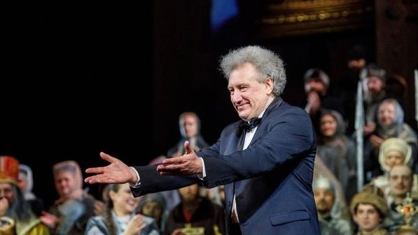 В Татарском театре оперы и балета сменился главный дирижер