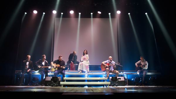 Полцарства — в передачу: «Игра престолов» в РАМТ и «Алиса в Стране Чудес»