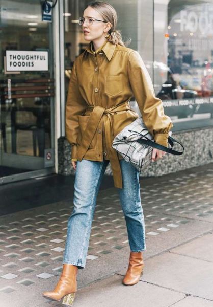 Выше нос, шире шаг: как носить модные ботильоны осенью, советы стилиста