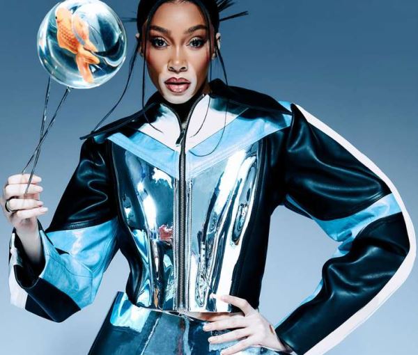 Синий-синий иней: как и с чем носить трендовый цвет осени — 4 совета стилиста