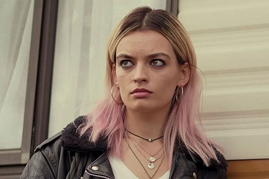 Новый трейлер комедийной драмы «Элла Маккей» с Эммой Маки и Вуди Харрельсоном