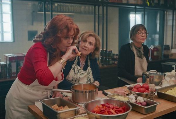 Топ-25 лучших комедий 2025 года: самые смешные российские и зарубежные фильмы