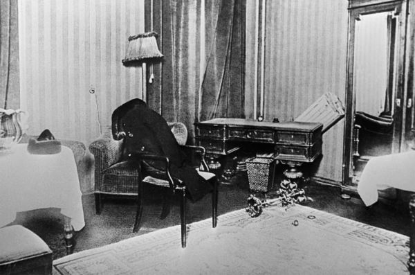 Не такой уж горький: психолог разъяснил губительный анамнез Сергея Есенина