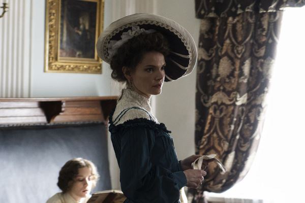 Шоу-контент: железные люди на РЕН ТВ и танцующий Фауст в Театре Образцова