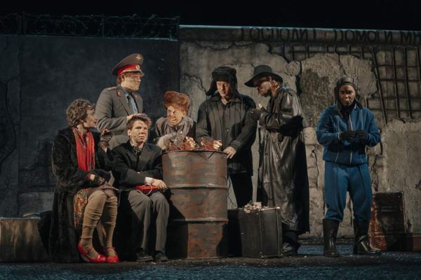 Там гроб стоит: локальные и всеобщие апокалипсисы на московских сценах