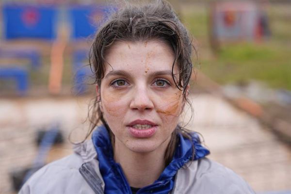 Из грязи — к связи: журналист «Известий» прошел испытания «Победителей»