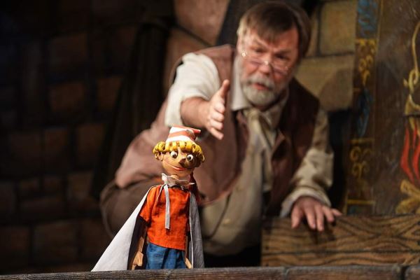 Он и игрушка, и живой: Буратино исполнилось 90 лет