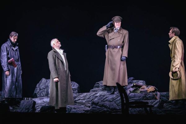 Там гроб стоит: локальные и всеобщие апокалипсисы на московских сценах