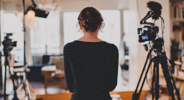 В России хотят обязать блогеров подтверждать дипломом право давать советы